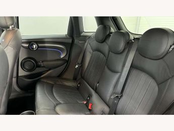 MINI Hatchback 5dr 1.5 Cooper Exclusive 5dr Auto