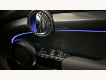 MINI Hatchback 5dr 1.5 Cooper Exclusive 5dr Auto