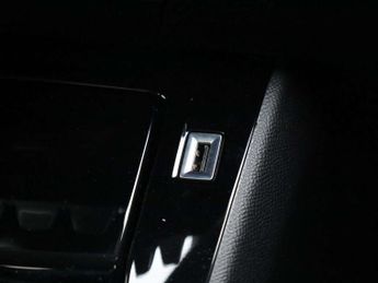 Peugeot 208 1.2 PureTech 100 Allure Premium + 5dr EAT8