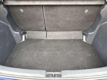 Toyota Yaris 1.5 Hybrid Design 5dr CVT