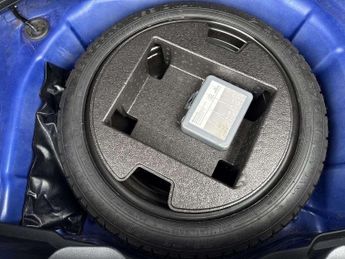 Toyota Yaris 1.5 Hybrid Design 5dr CVT