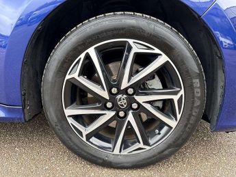 Toyota Yaris 1.5 Hybrid Design 5dr CVT