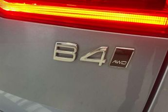 Volvo XC60 2.0 B4D Momentum Pro 5dr AWD Geartronic