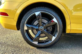 Audi RS Q3 2.5T FSI Quattro 5dr S Tronic