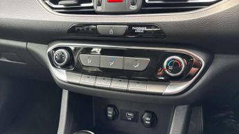 Hyundai i30 1.0T GDi SE Connect 5dr DCT