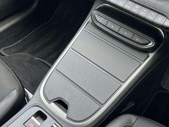 Jeep Avenger 1.2 e-Hybrid Summit 5dr DCT