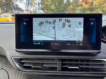Peugeot 5008 1.2 Hybrid 136 Allure 5dr e-DSC6