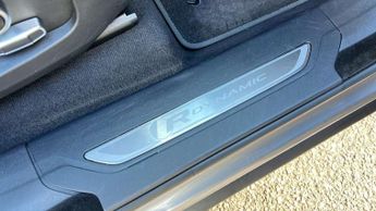 Jaguar F-Pace 2.0 D200 R-Dynamic S 5dr Auto AWD