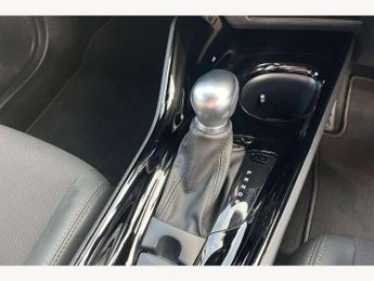 Toyota C-HR 1.8 Hybrid Design 5dr CVT