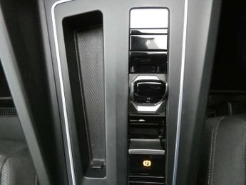 Volkswagen Golf 1.5 eTSI 150 R-Line 5dr DSG