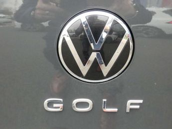 Volkswagen Golf 1.5 eTSI 150 R-Line 5dr DSG