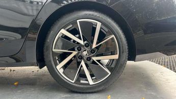 Skoda Octavia Estate 1.5 TSI 150 e-TEC Sportline 5dr DSG