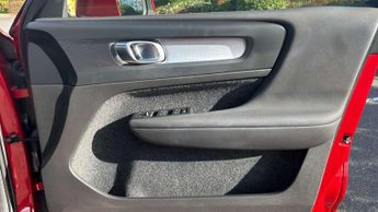 Volvo XC40 Recharge 1.5 T4 Recharge PHEV Core Bright 5dr Auto
