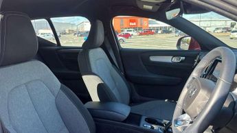 Volvo XC40 Recharge 1.5 T4 Recharge PHEV Core Bright 5dr Auto
