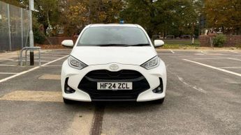 Toyota Yaris 1.5 Hybrid Design 5dr CVT
