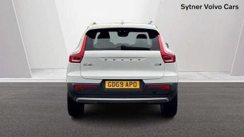 Volvo XC40 2.0 D3 Momentum Pro 5dr AWD Geartronic