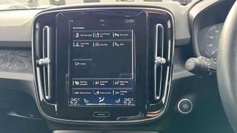 Volvo XC40 2.0 D3 Momentum Pro 5dr AWD Geartronic