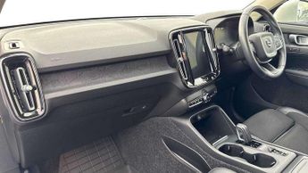 Volvo XC40 2.0 D3 Momentum Pro 5dr AWD Geartronic