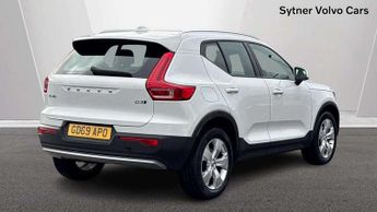 Volvo XC40 2.0 D3 Momentum Pro 5dr AWD Geartronic