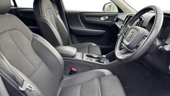 Volvo XC40 2.0 D3 Momentum Pro 5dr AWD Geartronic
