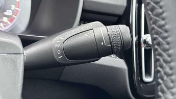 Volvo XC40 1.5 T3 [163] R DESIGN 5dr Geartronic