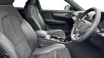 Volvo XC40 1.5 T3 [163] R DESIGN 5dr Geartronic