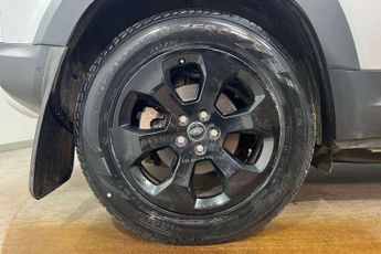 Land Rover Defender 2.0 D240 HSE 110 5dr Auto