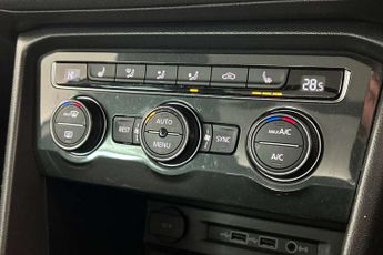 Volkswagen Tiguan 2.0 TDi 150 4Motion R-Line Tech 5dr DSG