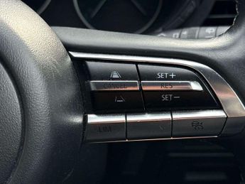 Mazda 3 2.0 e-Skyactiv G MHEV SE-L Lux 5dr Auto