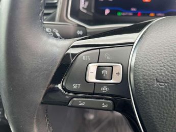 Volkswagen T-Roc 1.5 TSI EVO SE 5dr DSG