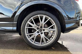 Audi Q3 35 TDI Black Edition 5dr S Tronic [20" Alloy]
