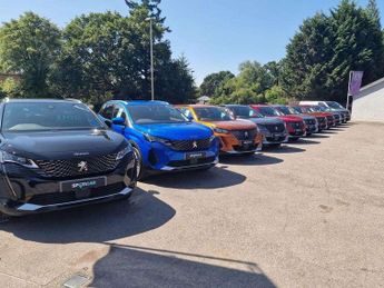 Peugeot 3008 1.2 PureTech Allure Premium+ 5dr EAT8