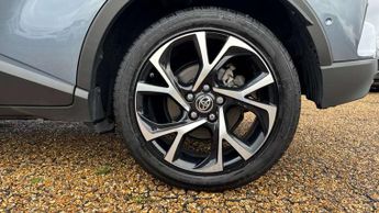 Toyota C-HR 1.8 Hybrid Design 5dr CVT