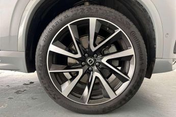 Volvo XC90 2.0 B5D [235] Plus Dark 5dr AWD Geartronic