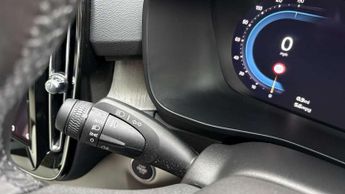 Volvo XC40 2.0 B3P Ultimate Dark 5dr Auto