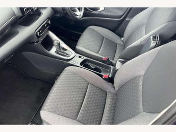 Toyota Yaris 1.5 Hybrid Design 5dr CVT