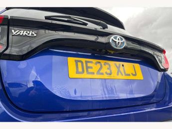 Toyota Yaris 1.5 Hybrid Design 5dr CVT