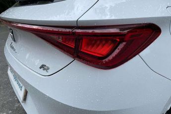 SEAT Leon 1.5 eTSI 150 FR Sport 5dr DSG