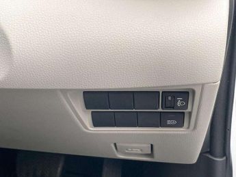 Toyota Yaris 1.5 Hybrid Excel 5dr CVT