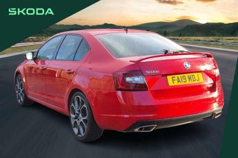 Skoda Octavia vRS 2.0 TSI 245 vRS 5dr DSG [Black Pack]