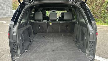 Land Rover Discovery 3.0 D300 R-Dynamic HSE 5dr Auto