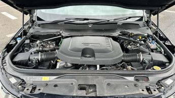 Land Rover Discovery 3.0 D300 R-Dynamic HSE 5dr Auto