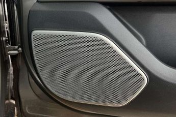 Land Rover Range Rover Velar 2.0 P400e R-Dynamic HSE 5dr Auto