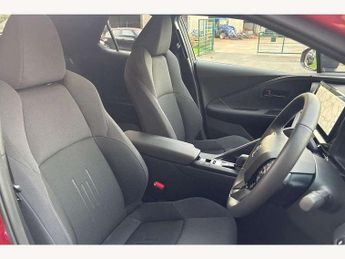 Toyota C-HR 1.8 Hybrid Design 5dr CVT