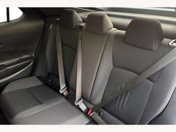 Toyota C-HR 1.8 Hybrid Design 5dr CVT