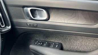 Volvo XC40 Recharge 1.5 T4 Recharge PHEV Plus Dark 5dr Auto