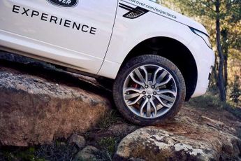 Land Rover Range Rover Evoque 2.0 D200 Dynamic HSE 5dr Auto