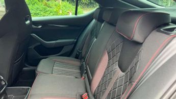 Skoda Octavia vRS 2.0 TSI vRS 5dr DSG