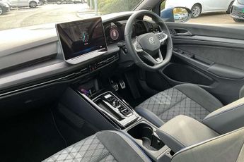 Volkswagen Golf 1.5 eTSI 150 R-Line 5dr DSG
