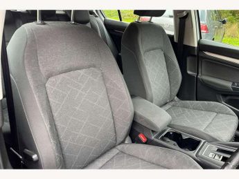 Volkswagen Golf 1.5 eTSI 150 Life 5dr DSG